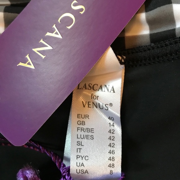 NEW!! Two piece swimsuit with skirted bottom. - Picture 4 of 7